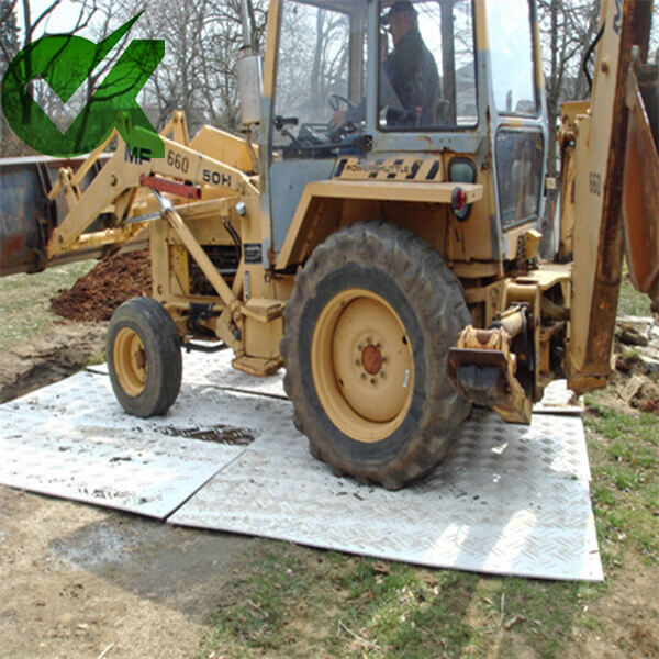 Manufacturer plastic swamp ground protection mats for heavy equipment
