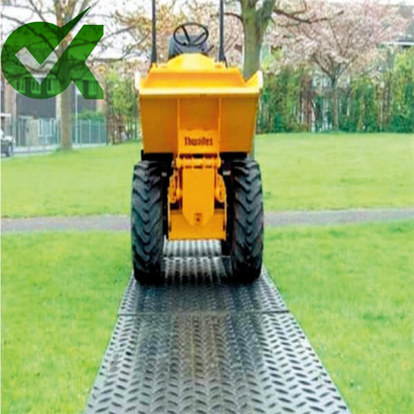 HDPE blue textured ground protection mat for large vehicles